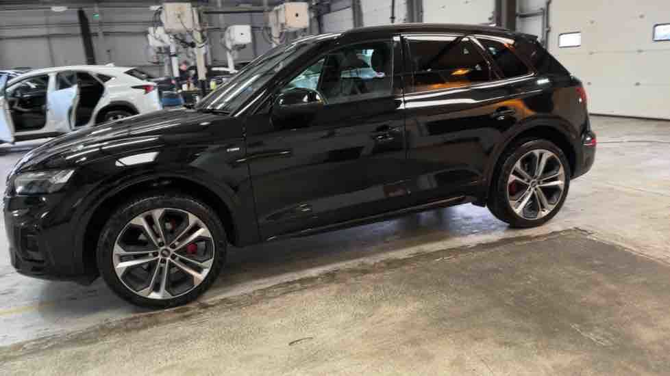 More views of Audi Q5