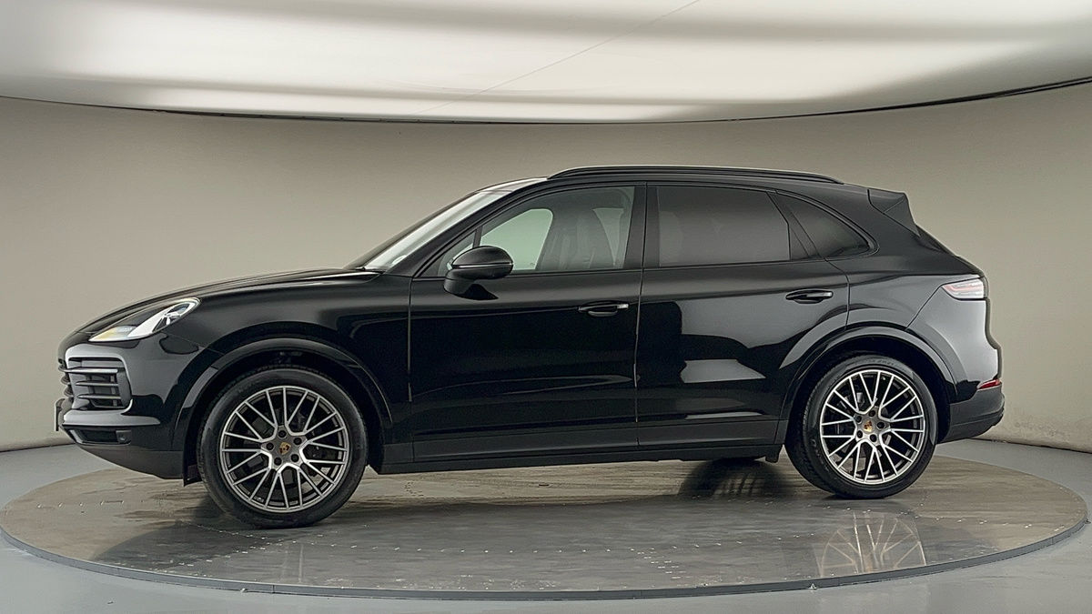 More views of Porsche Cayenne