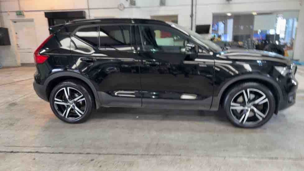 More views of Volvo XC40