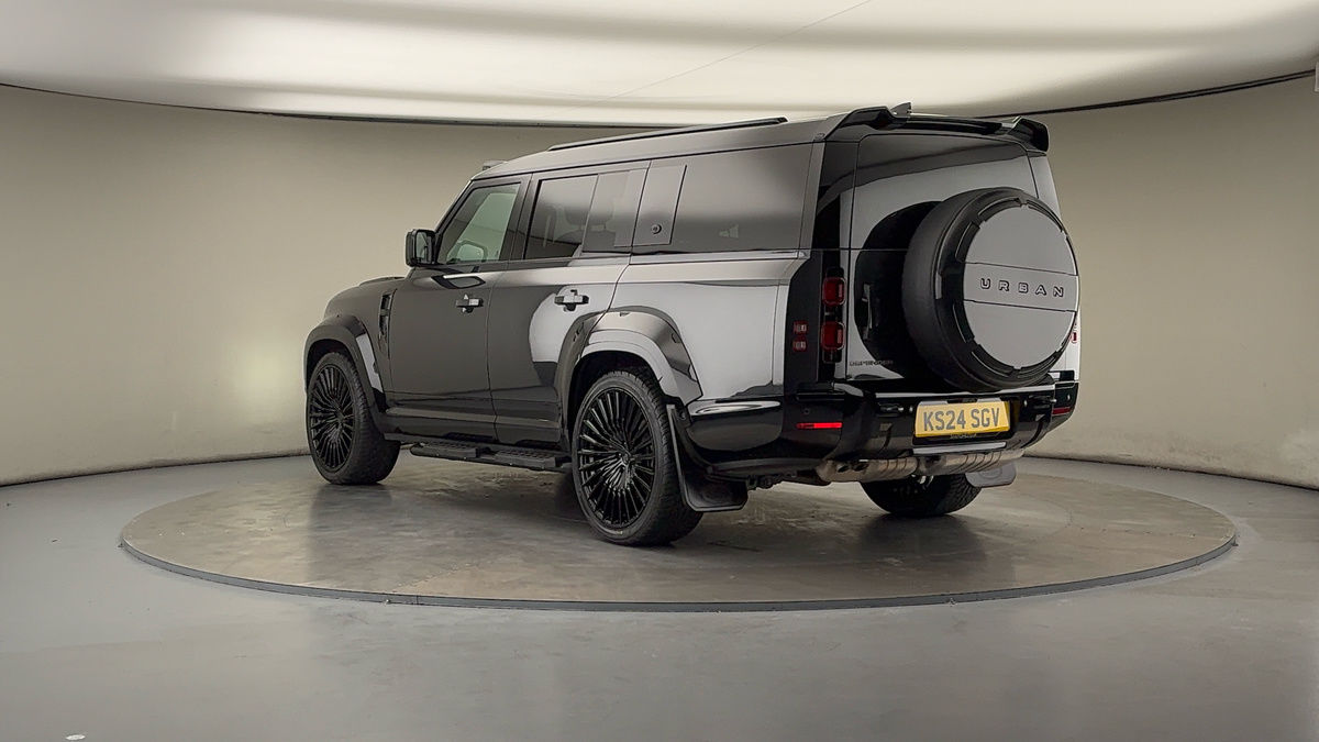 Land Rover Defender 130 Urban Image 2
