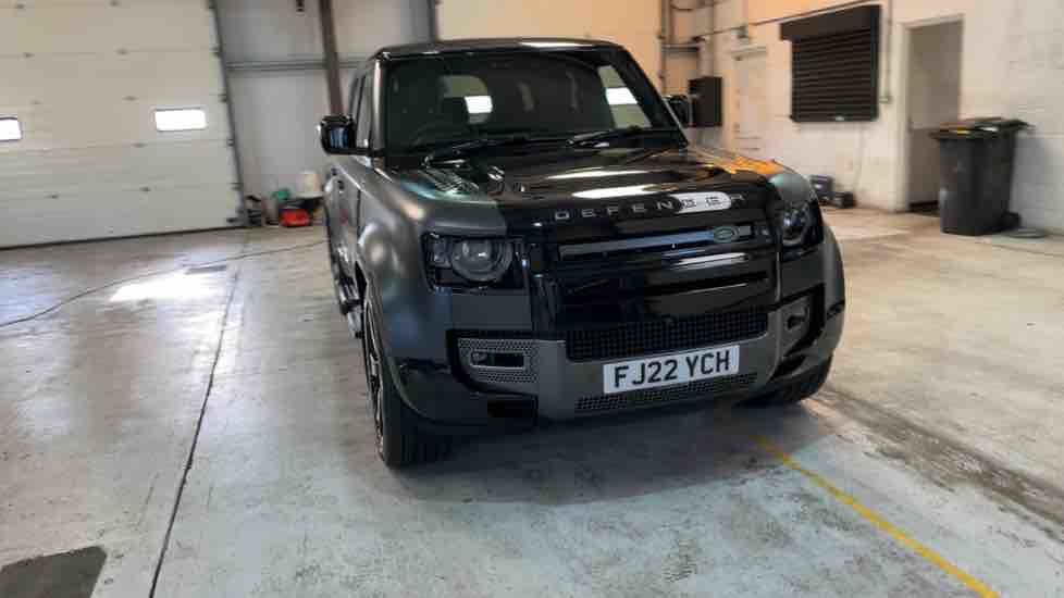 More views of Land Rover Defender 110