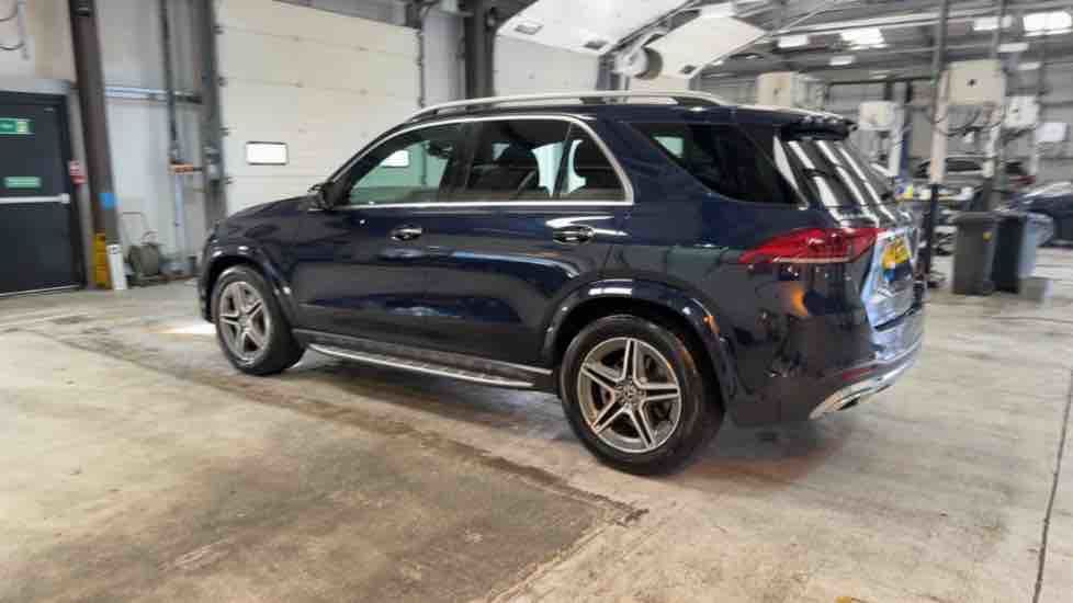 More views of Mercedes-Benz GLE