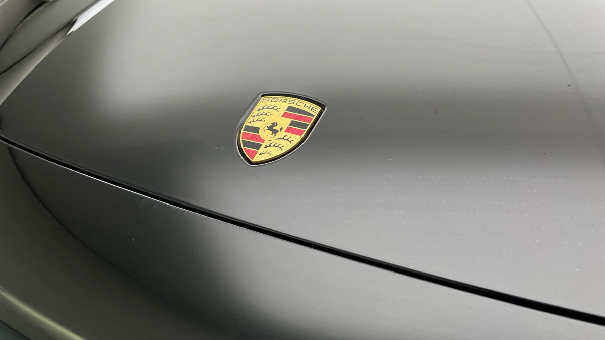 Porsche Cayenne Image 24