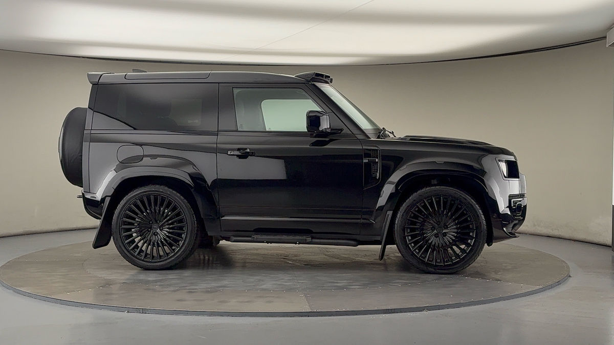 More views of Land Rover Defender 90