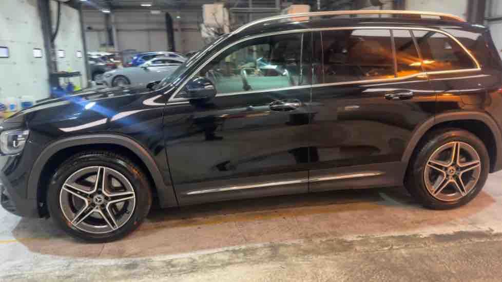 More views of Mercedes-Benz GLB