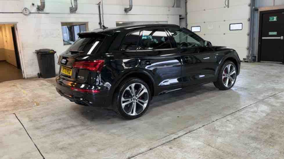 More views of Audi Q5