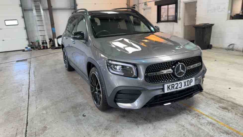 More views of Mercedes-Benz GLB