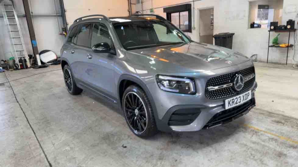 More views of Mercedes-Benz GLB