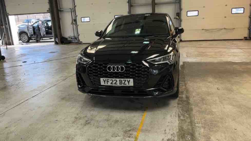 More views of Audi Q3
