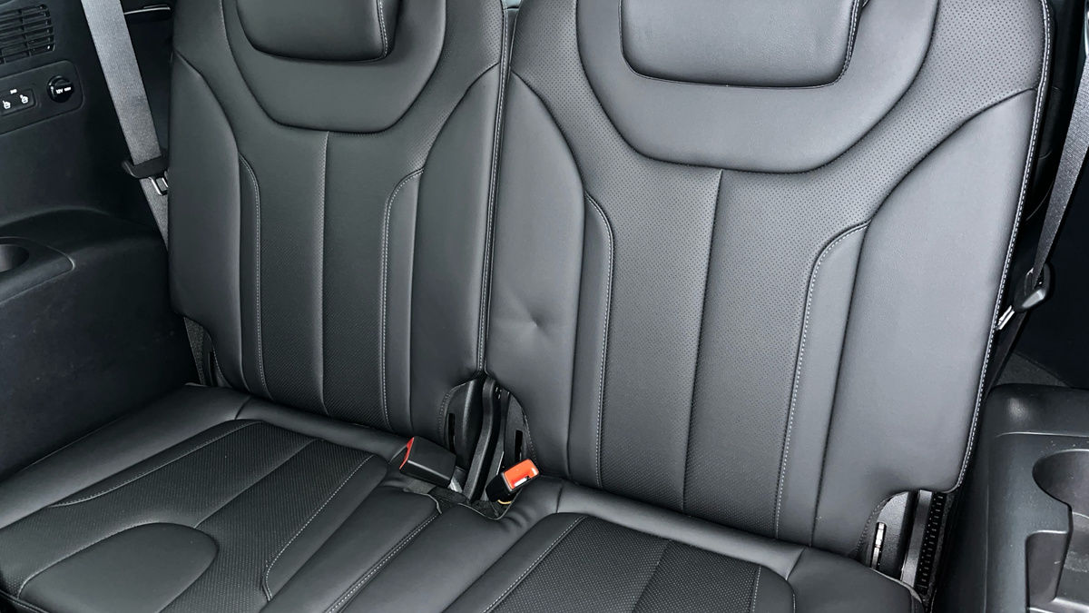 Hyundai Santa Fe Image 25