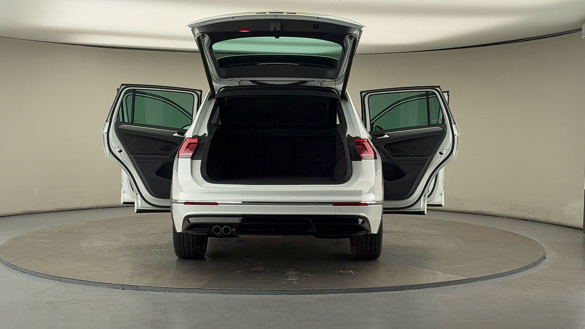 More views of Volkswagen Tiguan