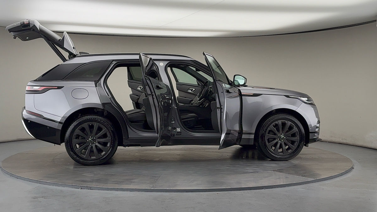 More views of Land Rover Range Rover Velar