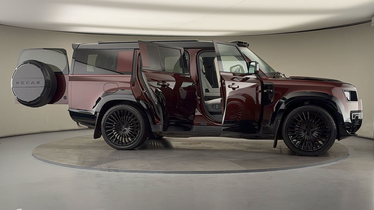 More views of Land Rover Defender 130