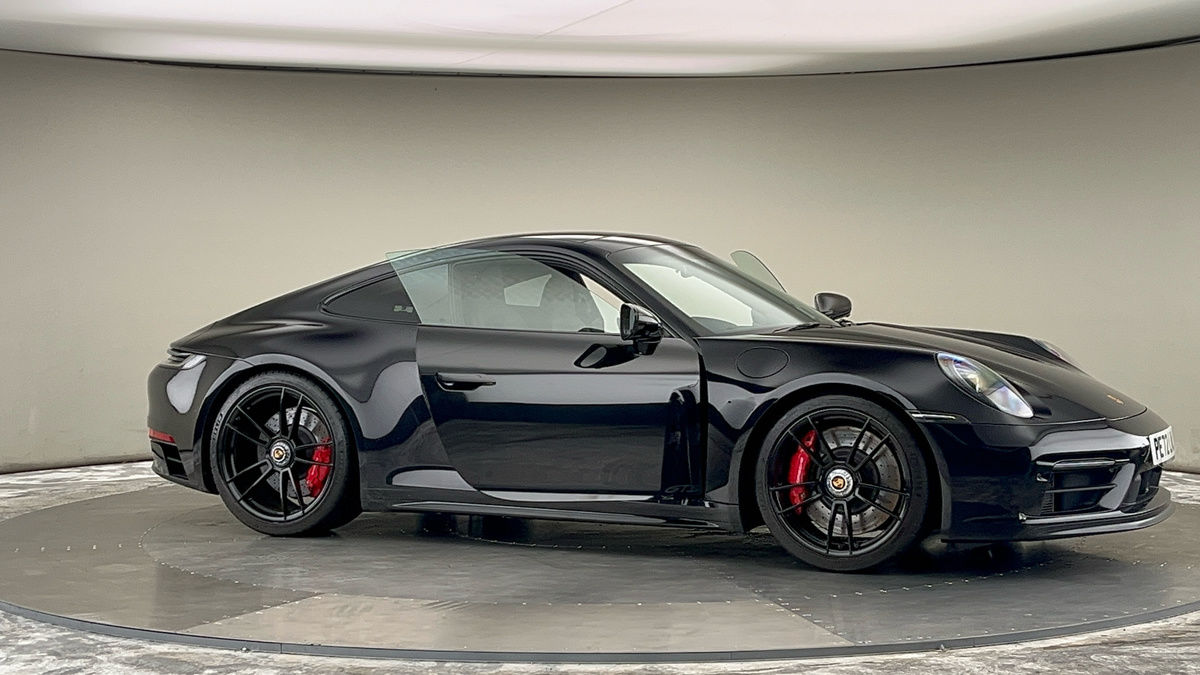 More views of Porsche 911