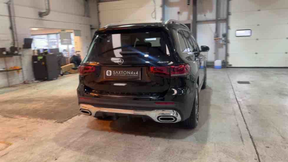 More views of Mercedes-Benz GLB