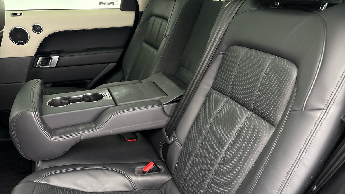 Land Rover Range Rover Sport Image 9