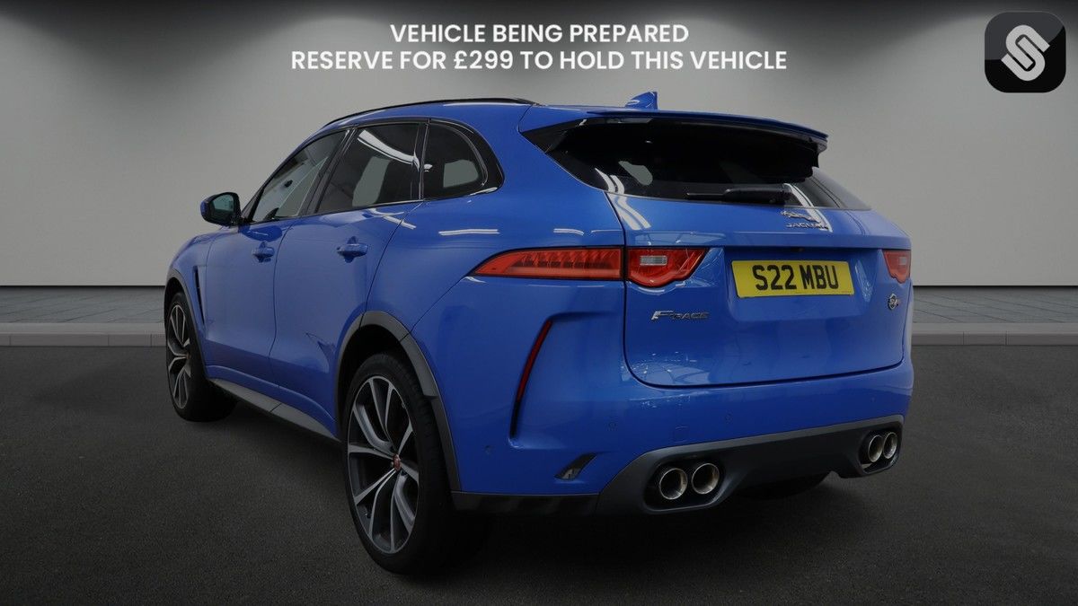 Jaguar F-PACE Image 3