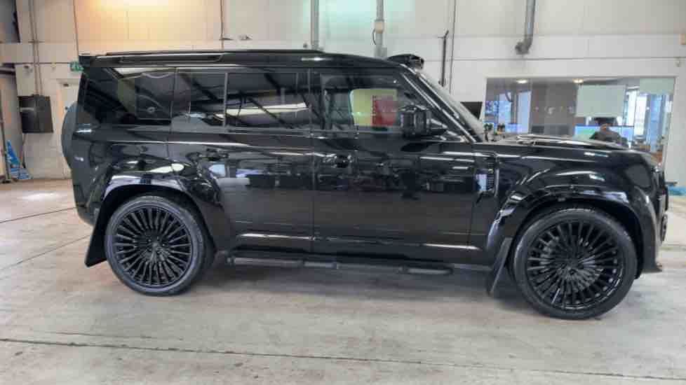 More views of Land Rover Defender 110