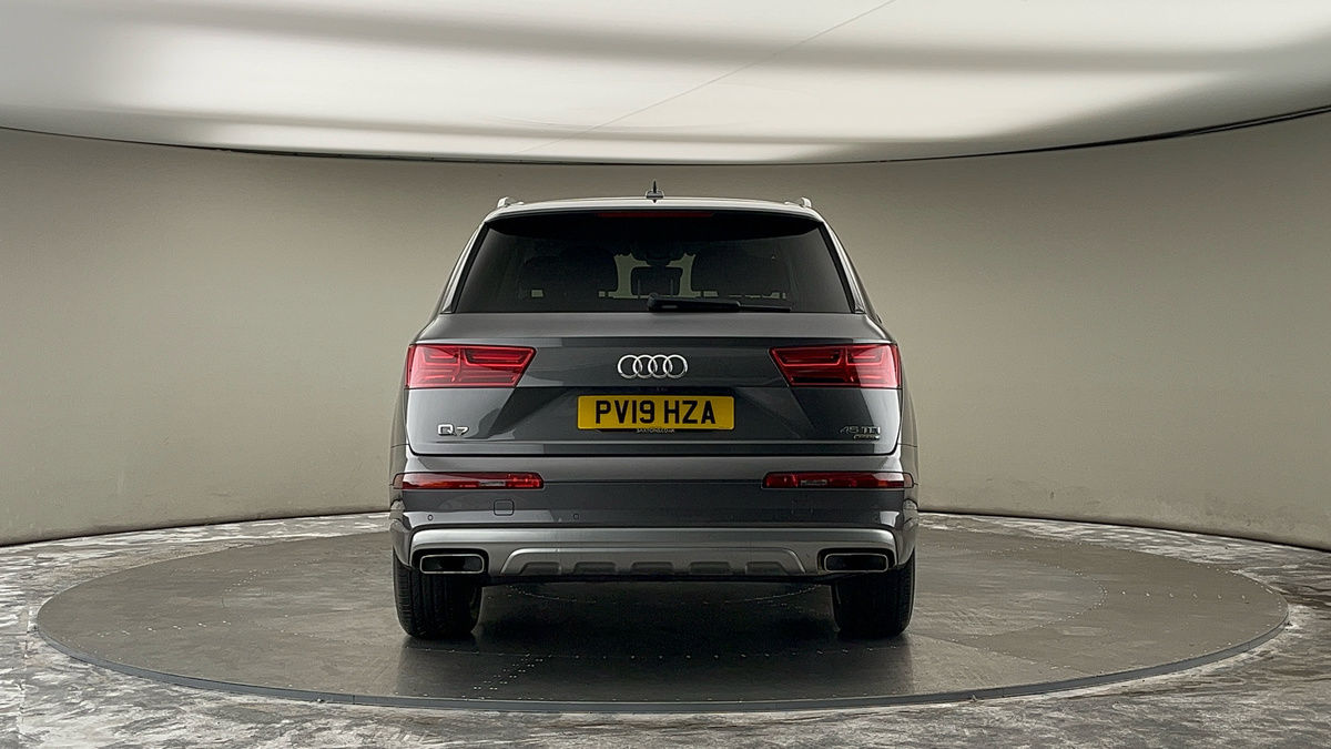 Audi Q7 Image 4