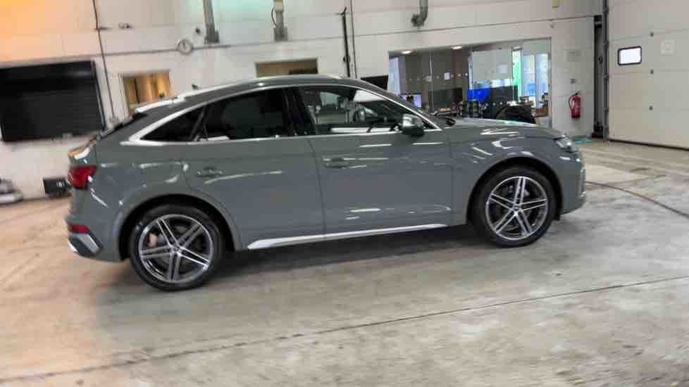 More views of Audi SQ5