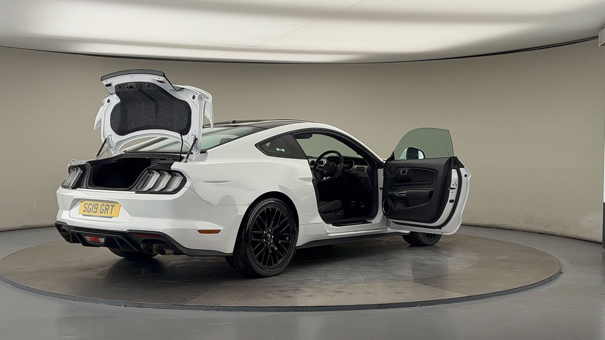 More views of Ford Mustang