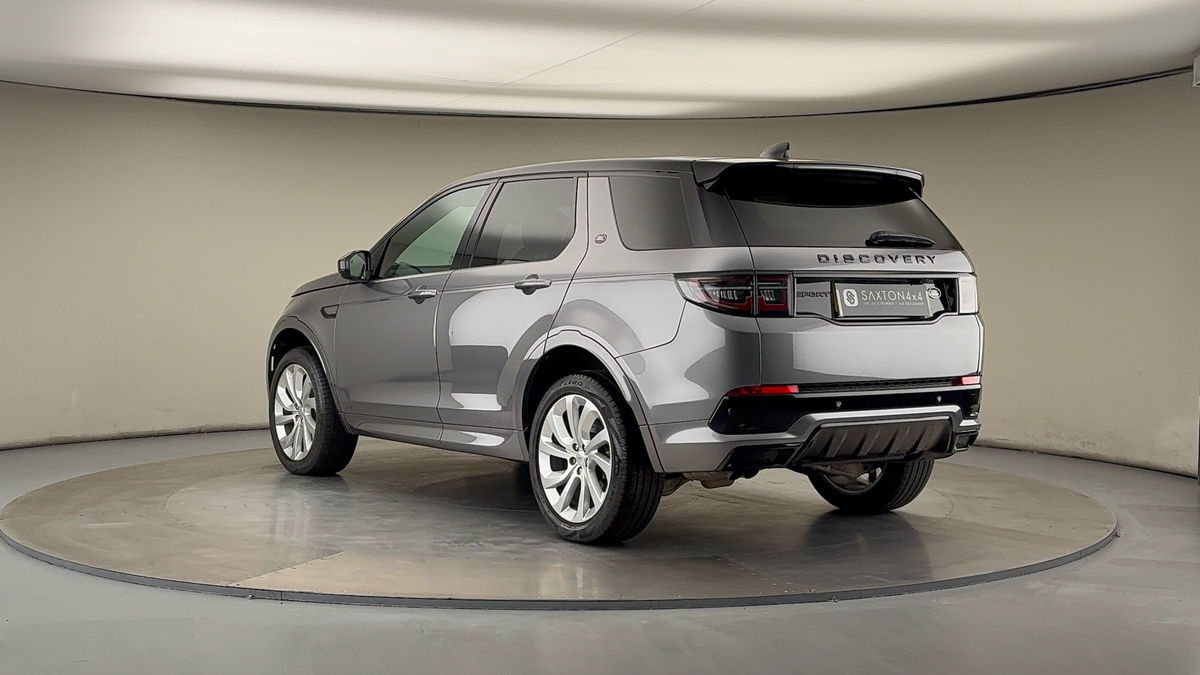 Land Rover Discovery Sport Image 2