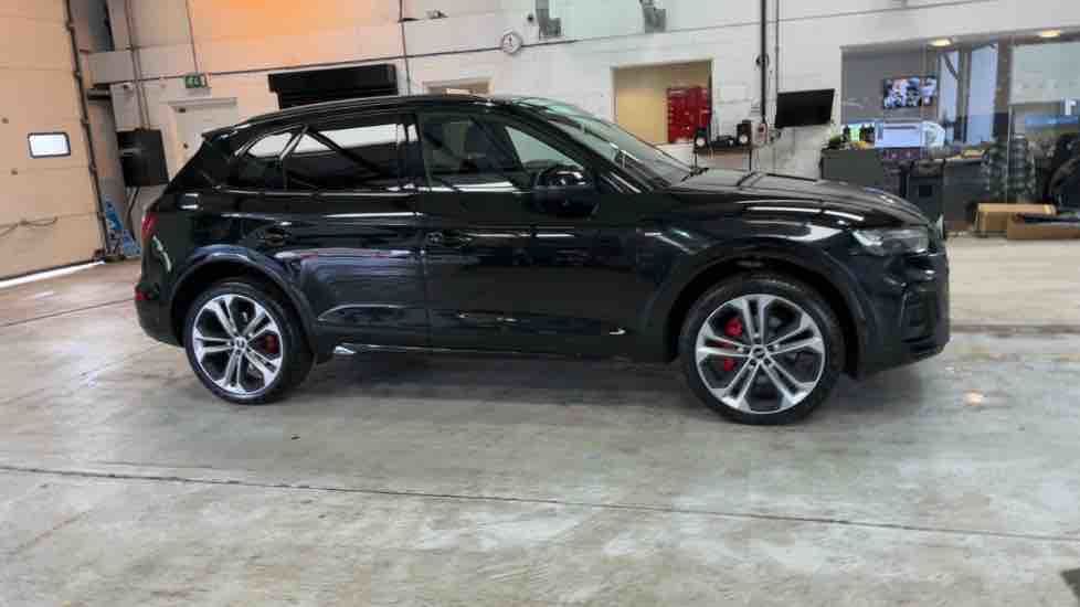 More views of Audi Q5