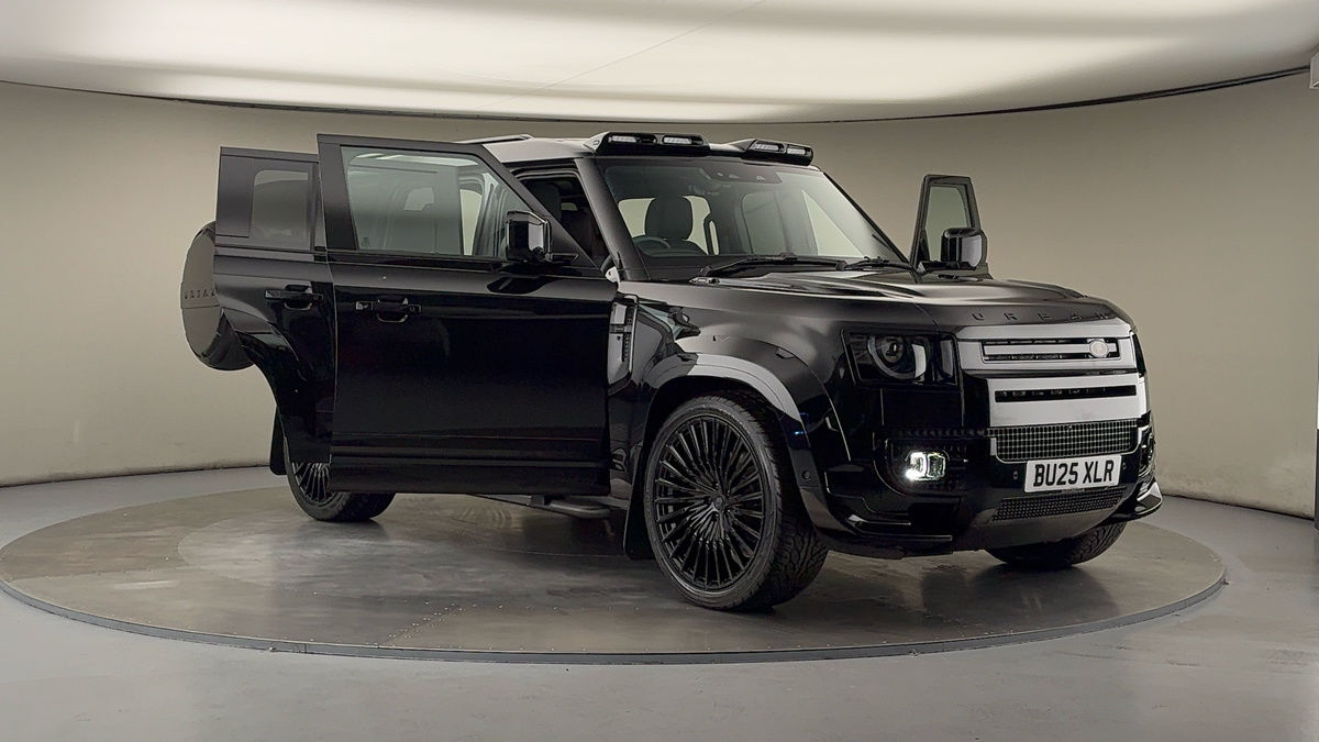 More views of Land Rover Defender 110