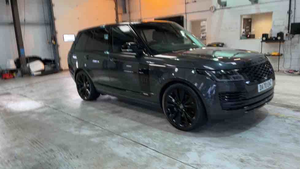 More views of Land Rover Range Rover