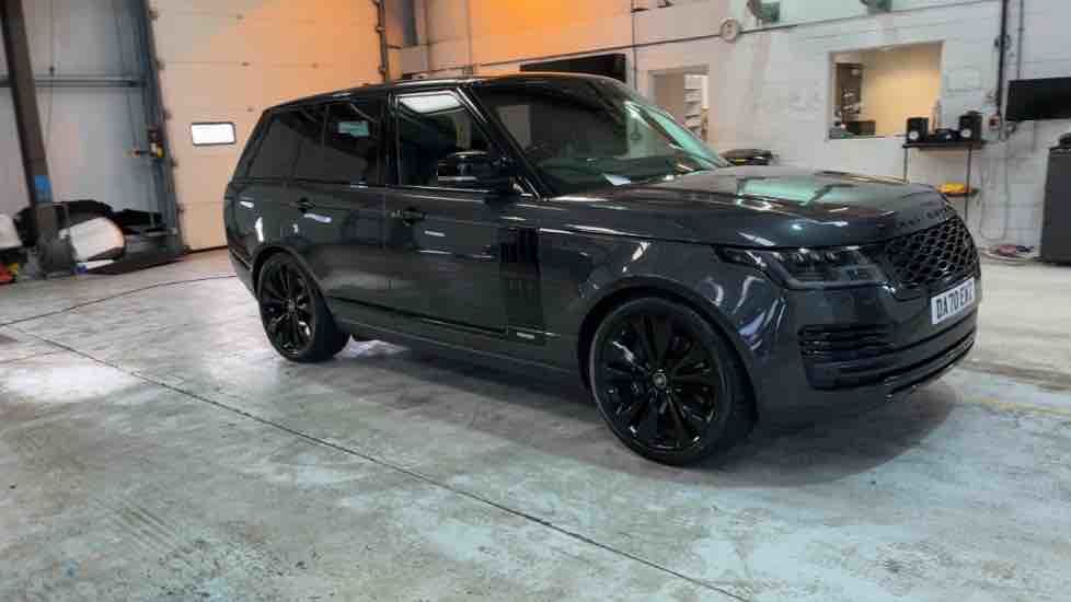 More views of Land Rover Range Rover