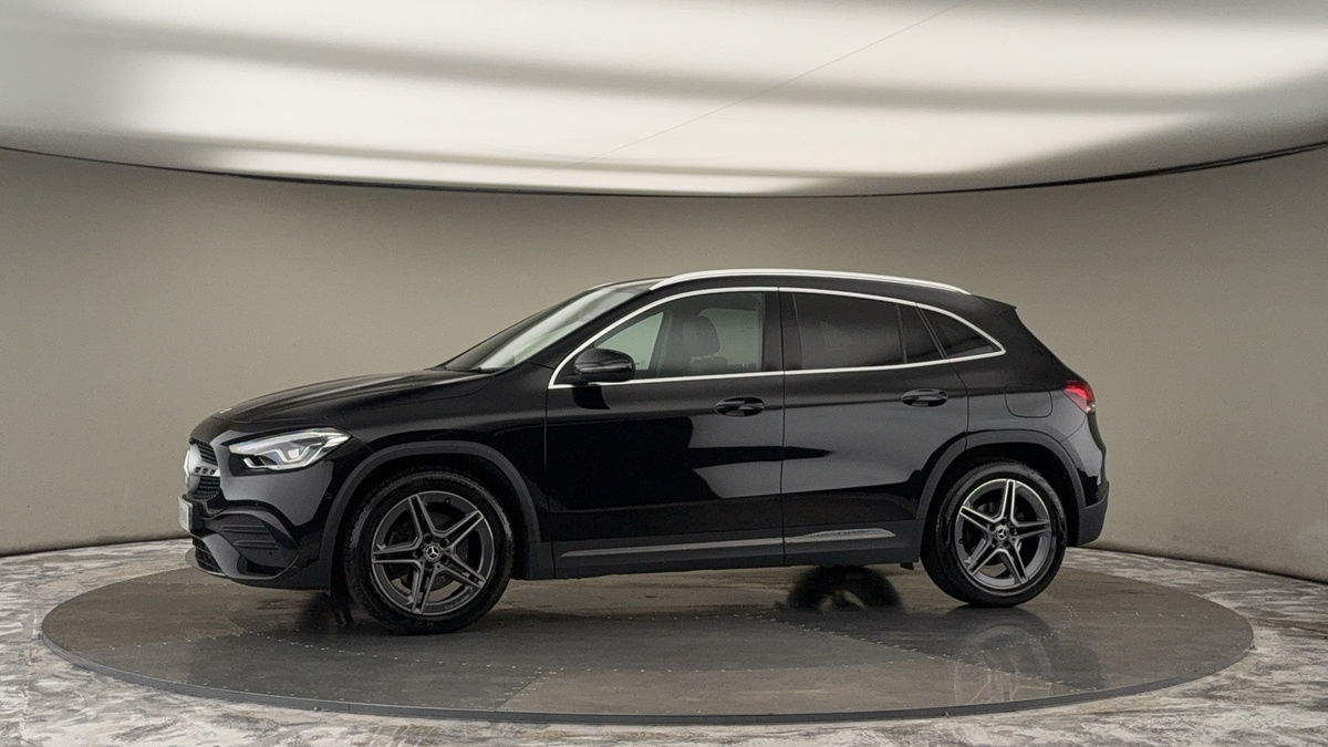More views of Mercedes-Benz GLA