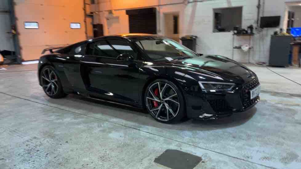 More views of Audi R8