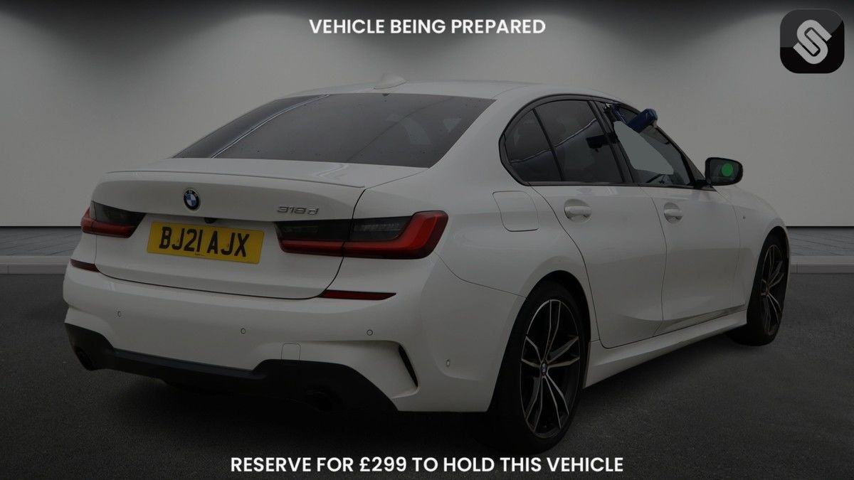 BMW 3 Series Image 4