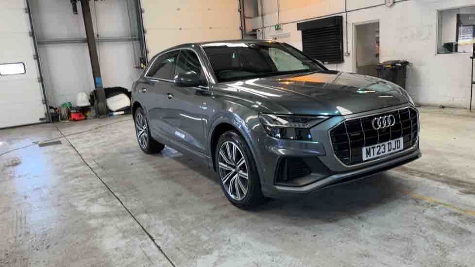 More views of Audi Q8