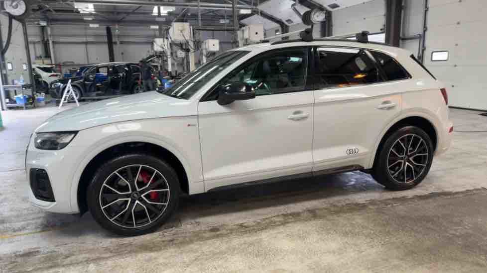 More views of Audi Q5