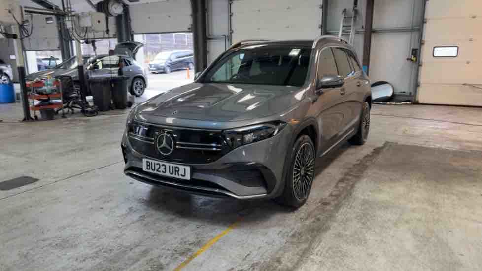 More views of Mercedes-Benz EQB