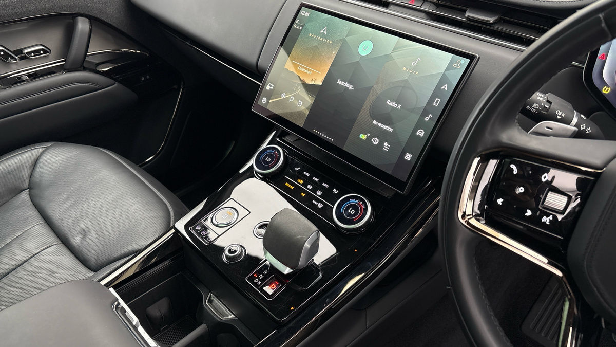 Land Rover Range Rover Sport Image 18