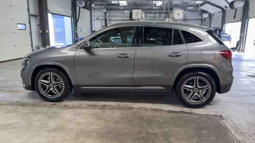 More views of Mercedes-Benz GLA