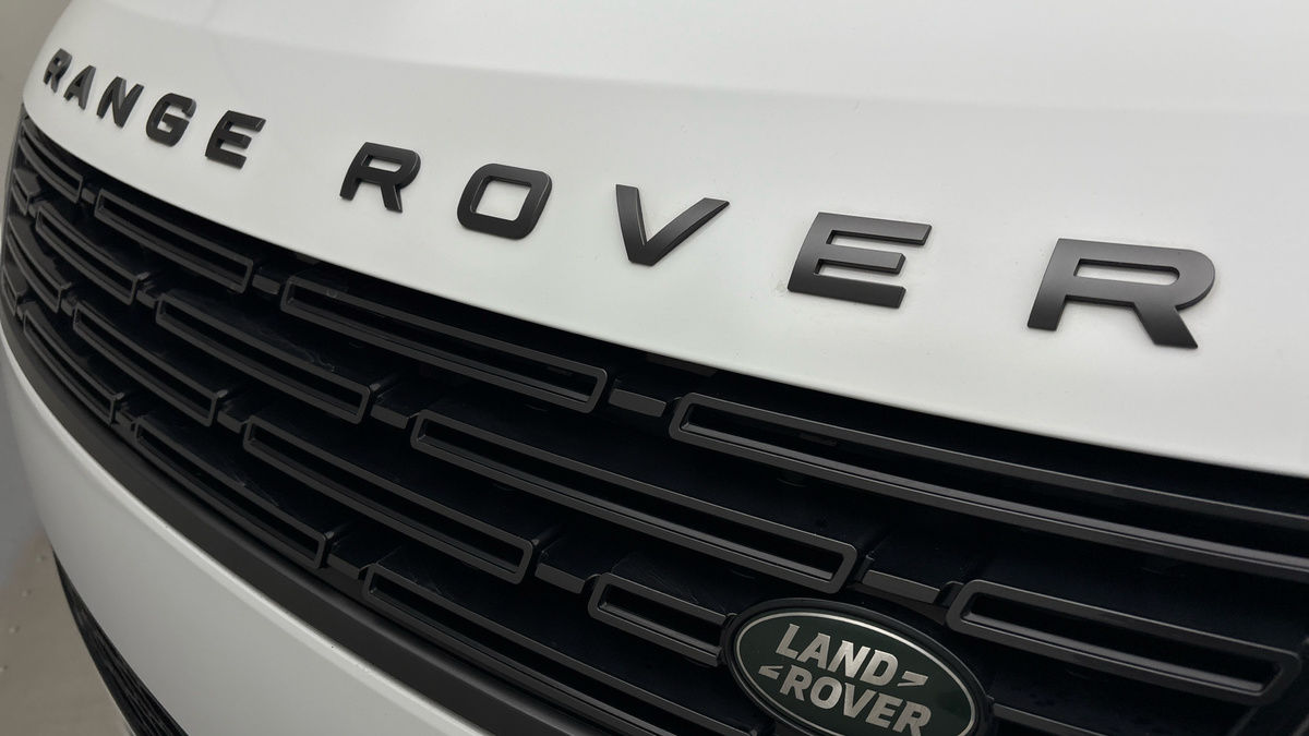Land Rover Range Rover Sport Image 24