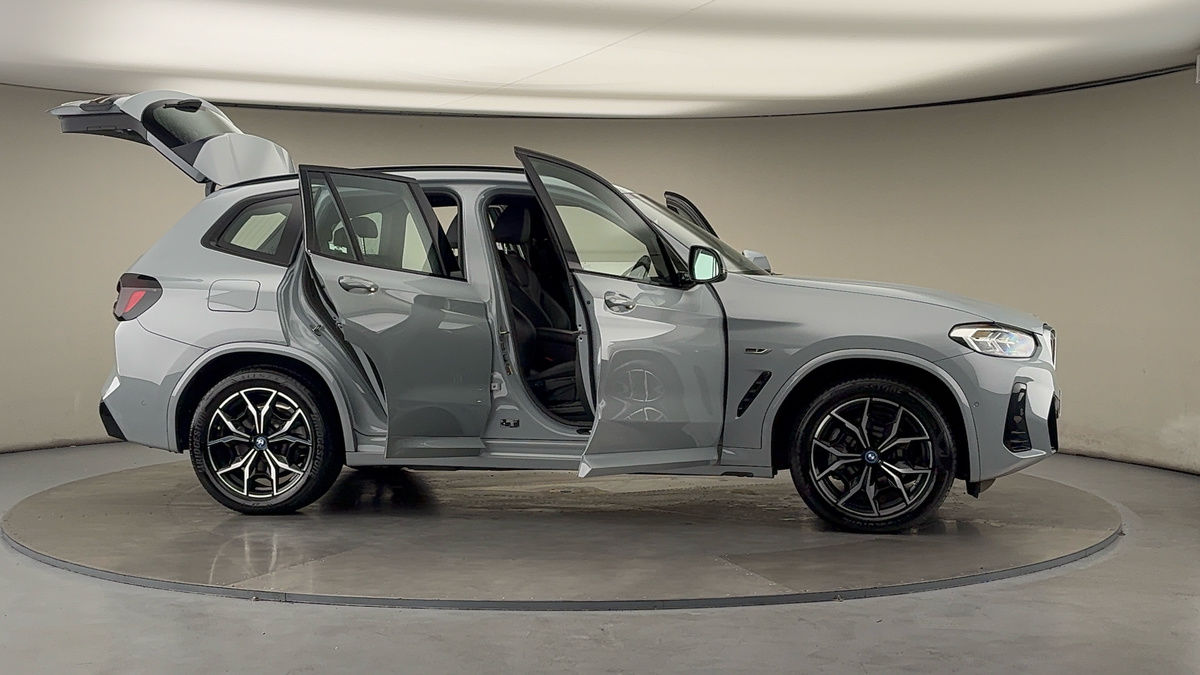 More views of BMW X3