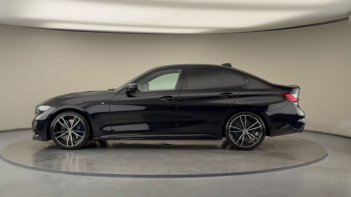 BMW 3 Series Image 15