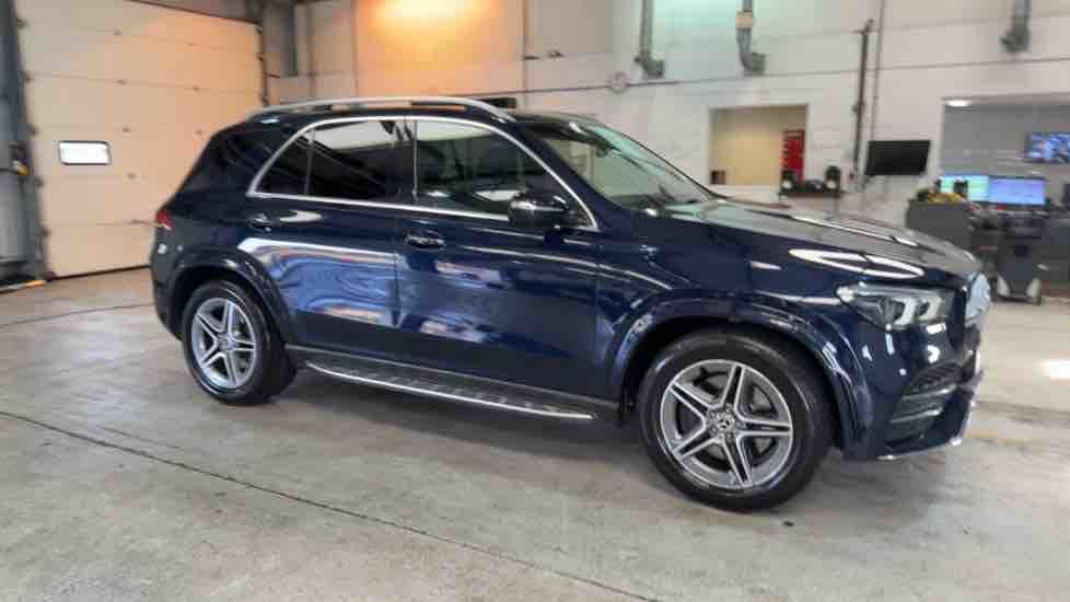 More views of Mercedes-Benz GLE