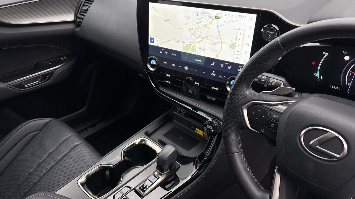 Lexus NX Image 18