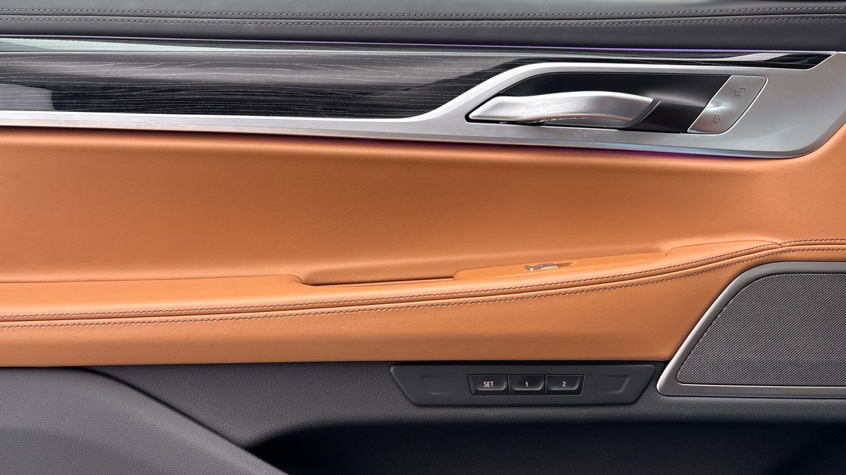 BMW 7 Series Image 19