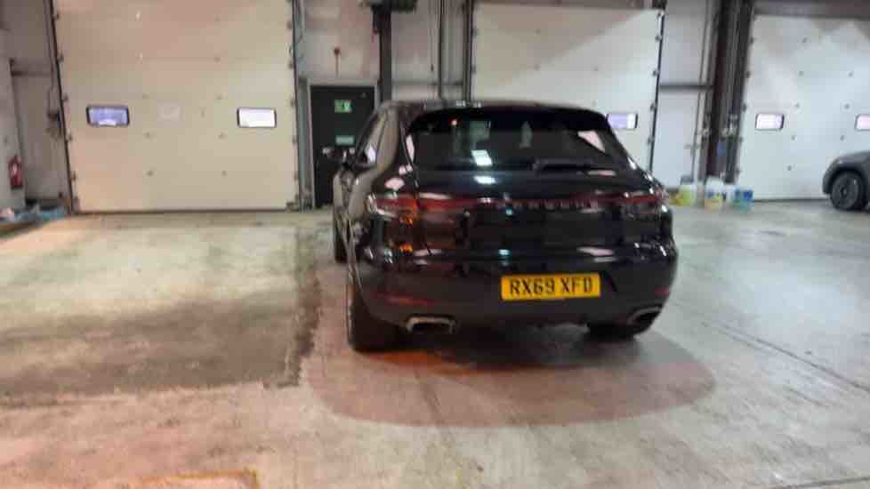 More views of Porsche Macan