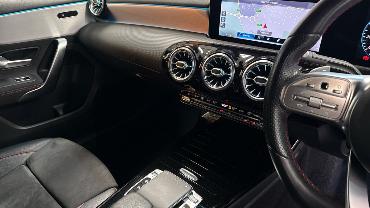 Mercedes-Benz A Class Image 18