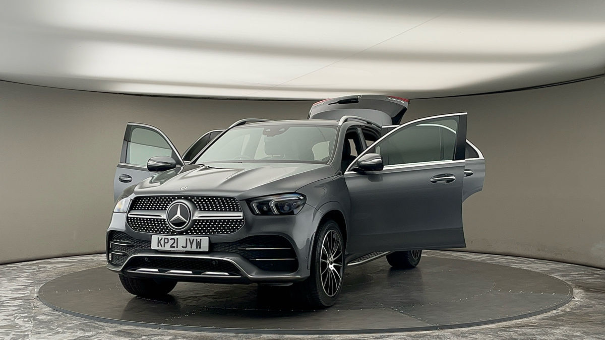 More views of Mercedes-Benz GLE