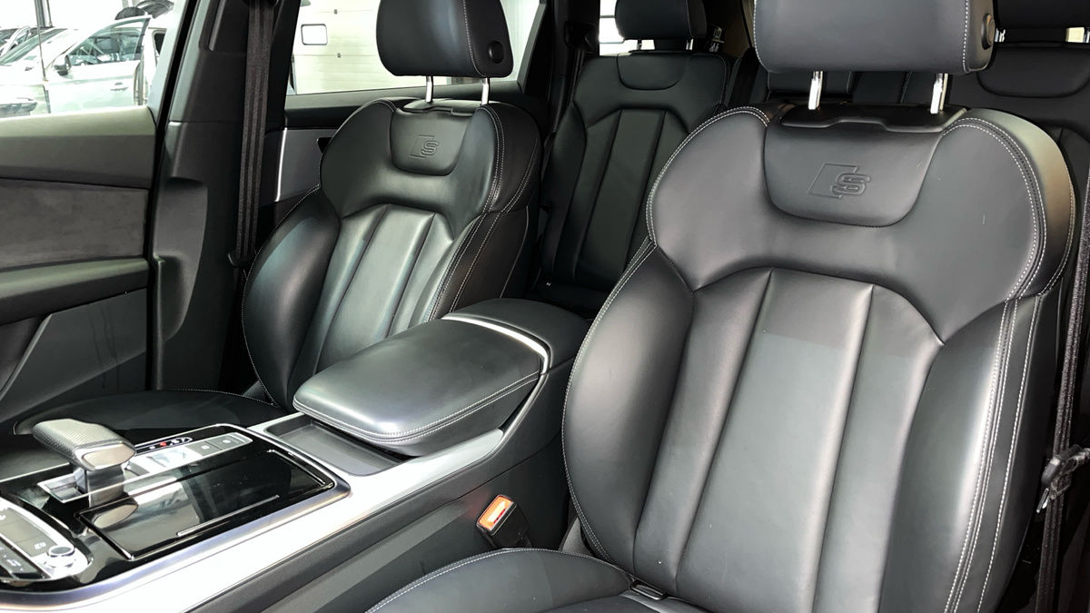 Audi Q7 Image 7