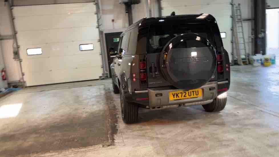 More views of Land Rover Defender 110
