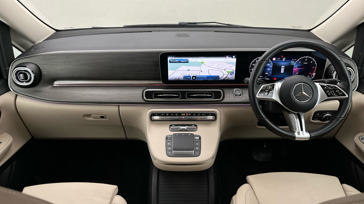 Mercedes-Benz V Class Image 12
